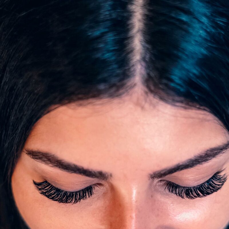 Extension de cils Méthode Volume russe