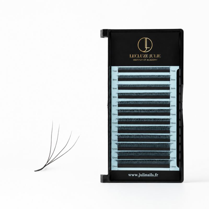 Extension de cils 4D
